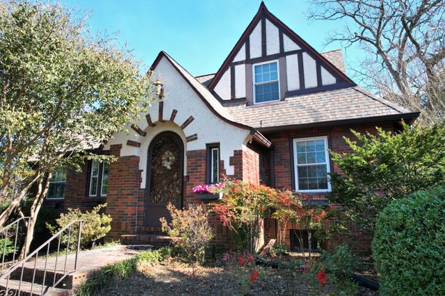 1200 S Crest Road, Rossville, GA 30741