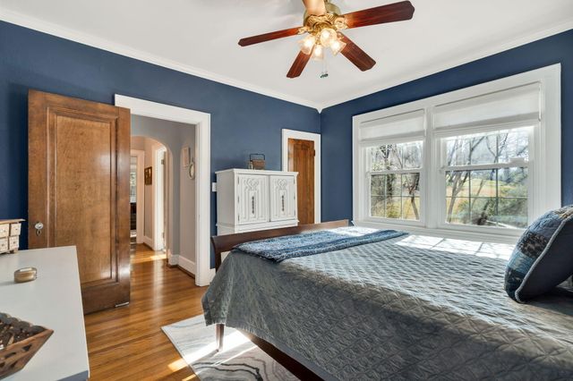 1200 S Crest Road, Rossville, GA 30741