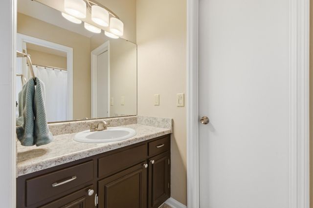 1706 Colonial Way Circle, Hixson, TN 37343