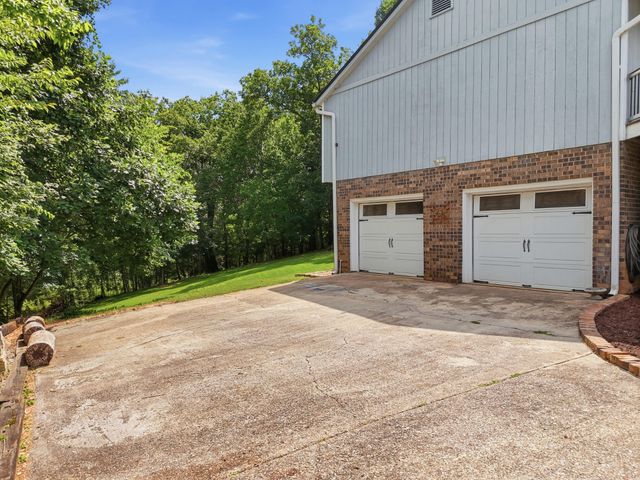 1706 Colonial Way Circle, Hixson, TN 37343