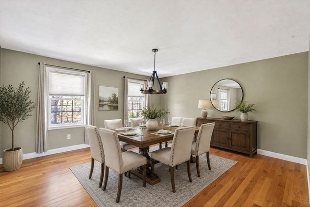 219 River Rd, Tewksbury, MA 01876