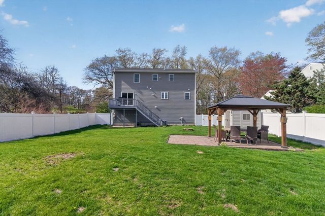 219 River Rd, Tewksbury, MA 01876