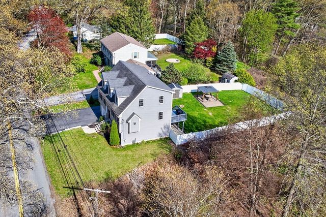219 River Rd, Tewksbury, MA 01876