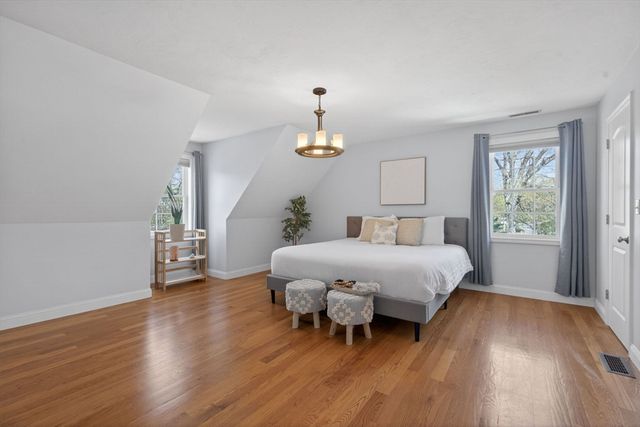 219 River Rd, Tewksbury, MA 01876