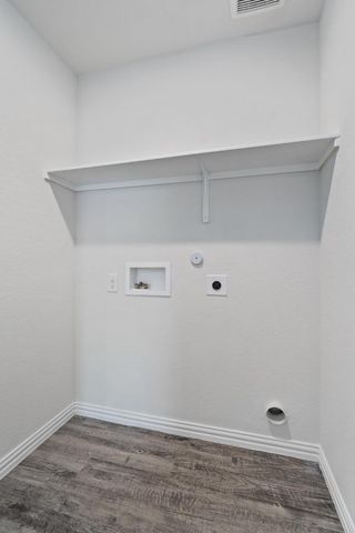 1153 Magnolia ST, Seguin, TX 78155