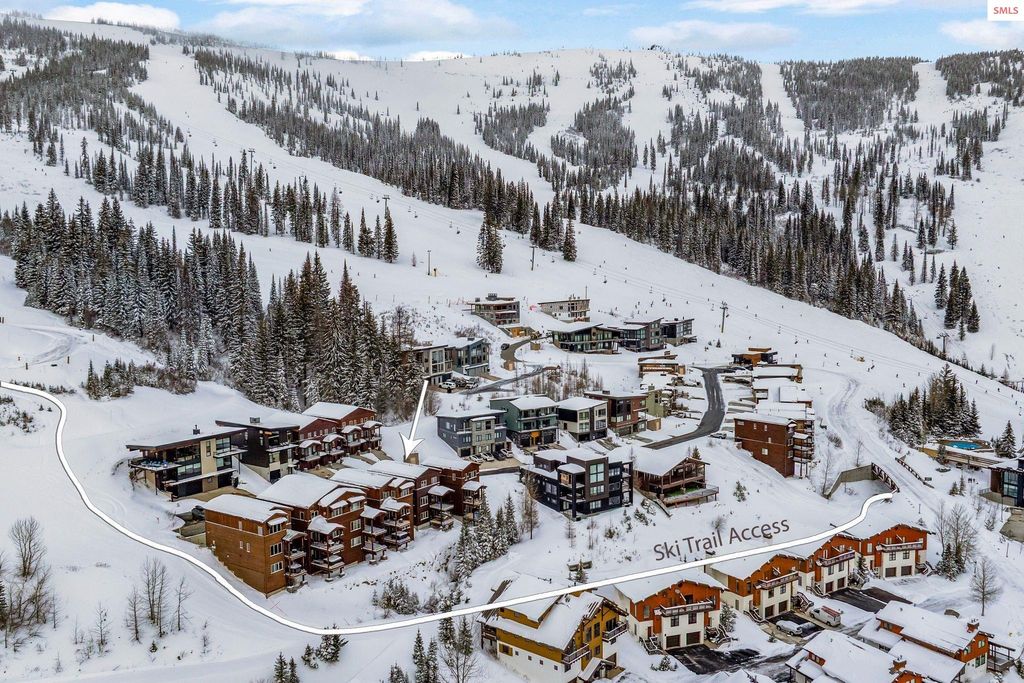 135 Chutes Lane, Sandpoint, ID 83864 photo 4