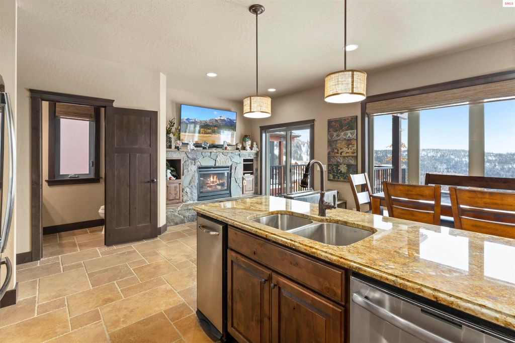 135 Chutes Lane, Sandpoint, ID 83864 photo 9