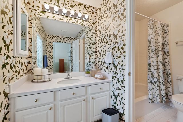 14 Broadweather Place, The Woodlands, TX 77382