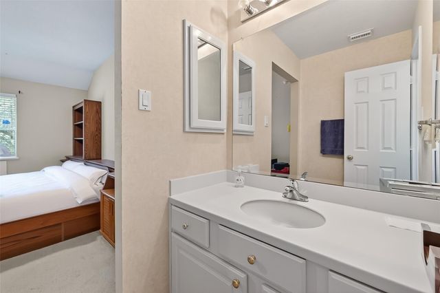 14 Broadweather Place, The Woodlands, TX 77382