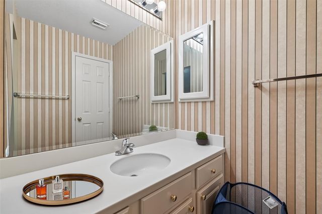 14 Broadweather Place, The Woodlands, TX 77382