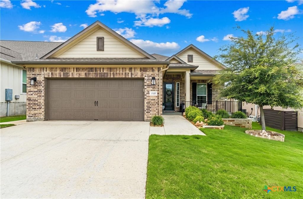 1348 Dancing Oak Lane, San Marcos, TX 78666