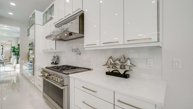 13306 Artisan Circle, Palm Beach Gardens, FL 33418