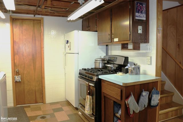 24595 Beck Avenue, Eastpointe, MI 48021