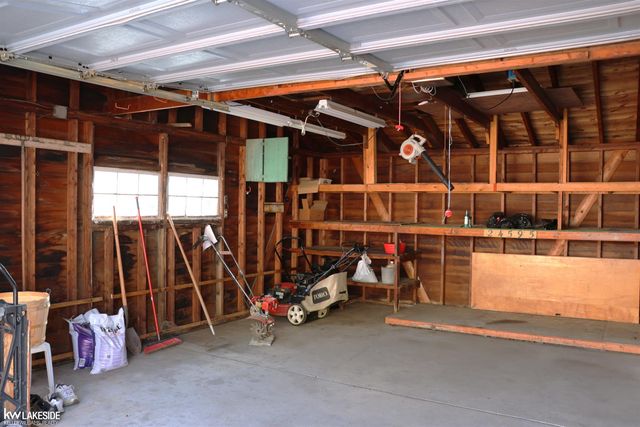 24595 Beck Avenue, Eastpointe, MI 48021
