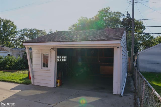 24595 Beck Avenue, Eastpointe, MI 48021