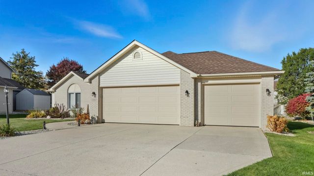 8921 Crosier Lane, Fort Wayne, IN 46825