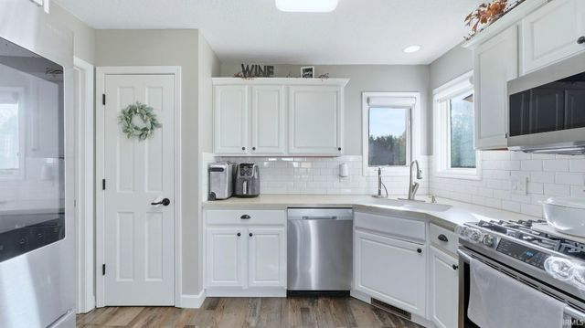 8921 Crosier Lane, Fort Wayne, IN 46825