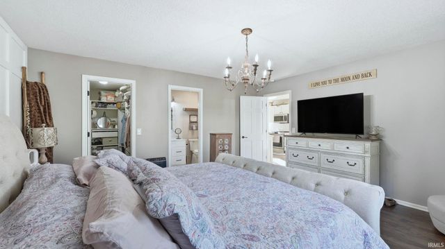 8921 Crosier Lane, Fort Wayne, IN 46825