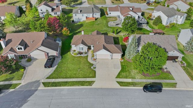 8921 Crosier Lane, Fort Wayne, IN 46825