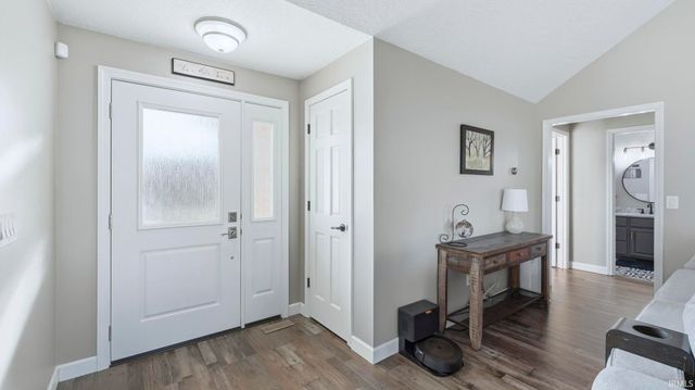 8921 Crosier Lane, Fort Wayne, IN 46825