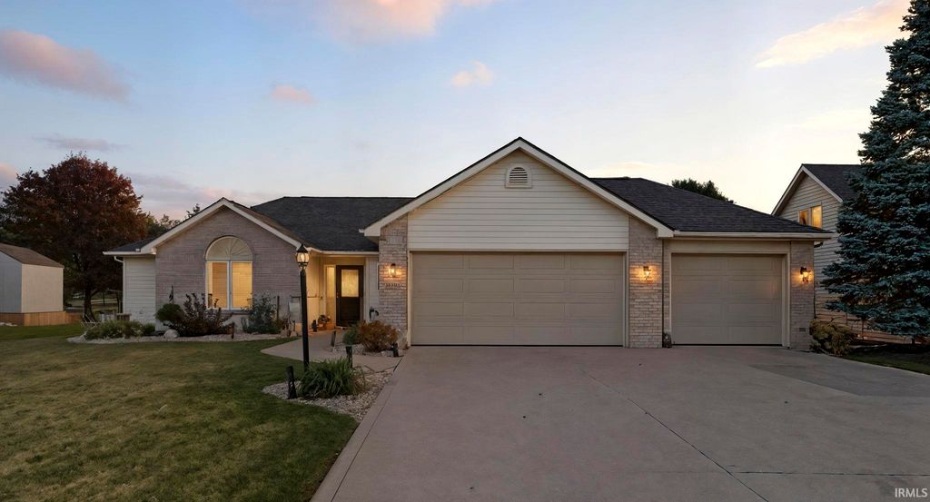 8921 Crosier Lane, Fort Wayne, IN 46825