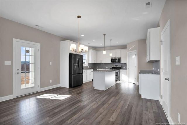 5444 Debut Avenue, Hope Mills, NC 28348