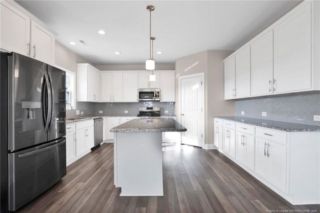 5444 Debut Avenue, Hope Mills, NC 28348