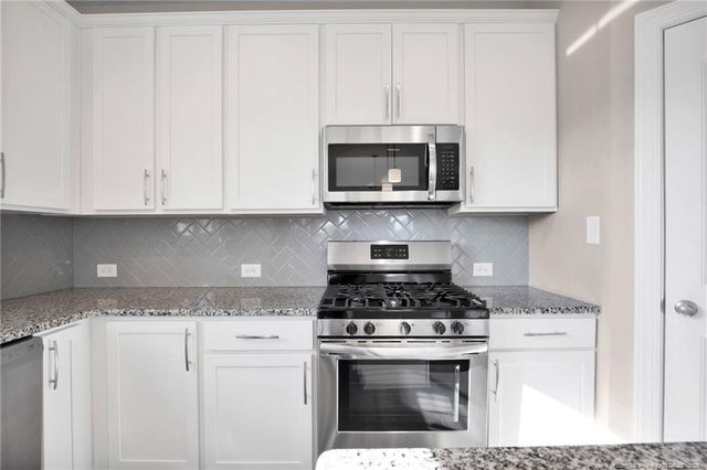 5444 Debut Avenue, Hope Mills, NC 28348