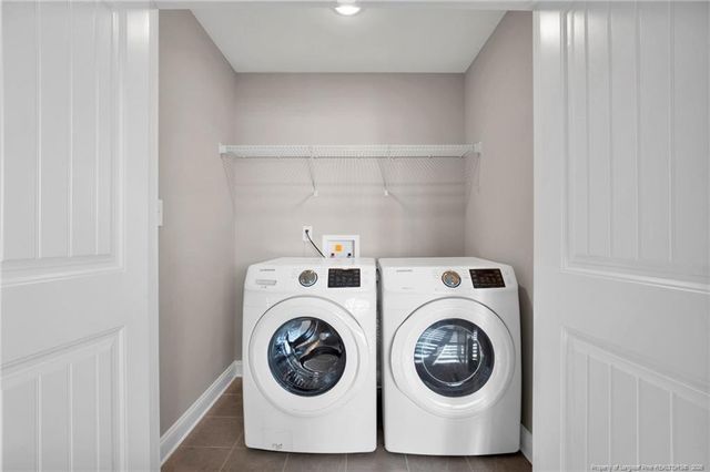 5444 Debut Avenue, Hope Mills, NC 28348