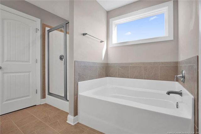 5444 Debut Avenue, Hope Mills, NC 28348