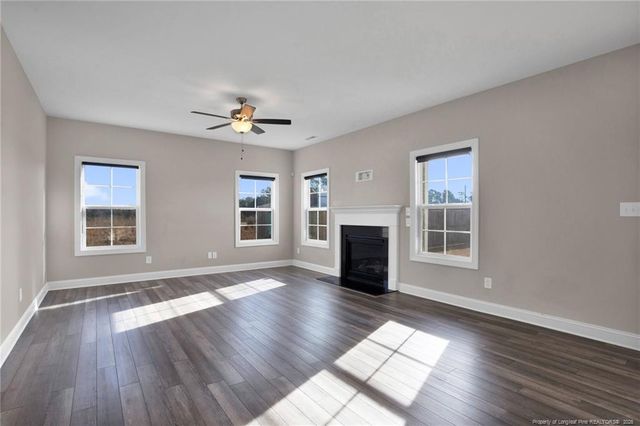 5444 Debut Avenue, Hope Mills, NC 28348