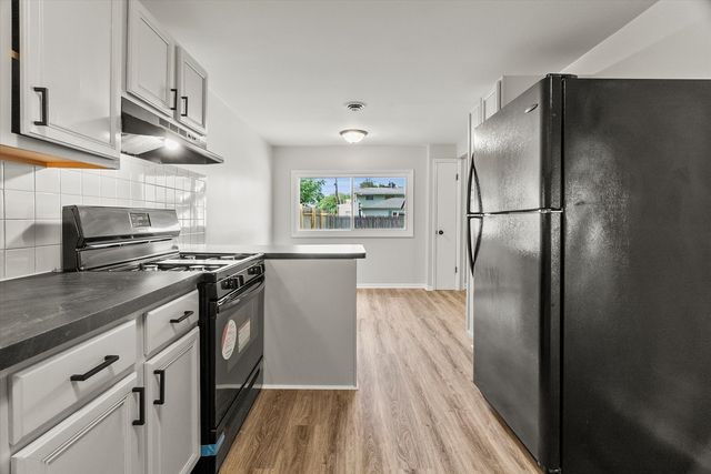 311 Barr Elms Avenue, Joliet, IL 60433