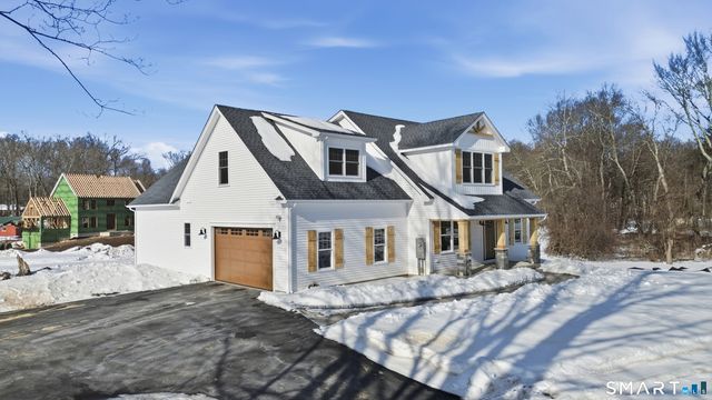 42 Holcomb Street, Simsbury, CT 06070