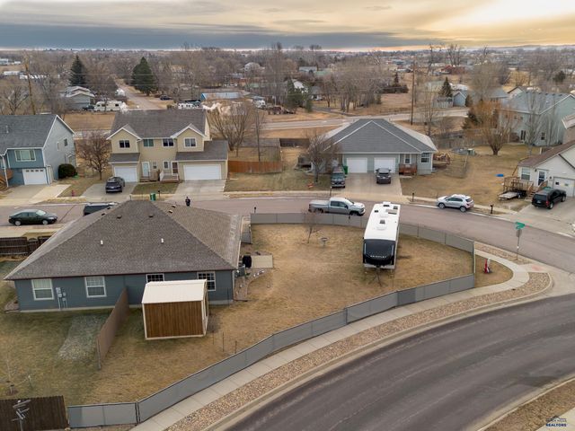 5479 SAVANNAH ST, Rapid City, SD 57703