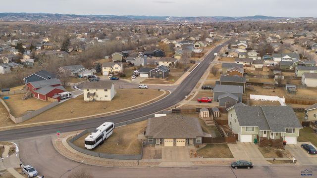 5479 SAVANNAH ST, Rapid City, SD 57703