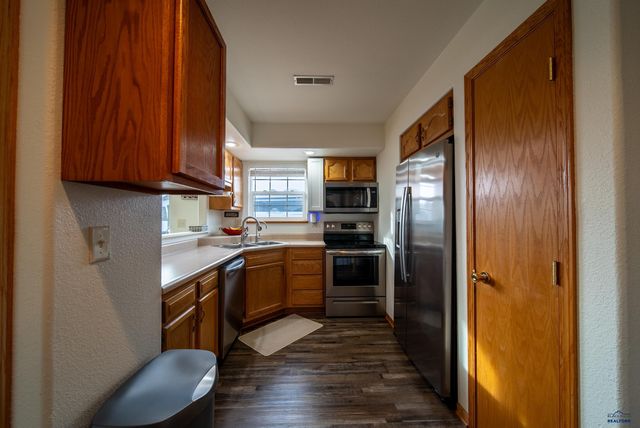 5479 SAVANNAH ST, Rapid City, SD 57703