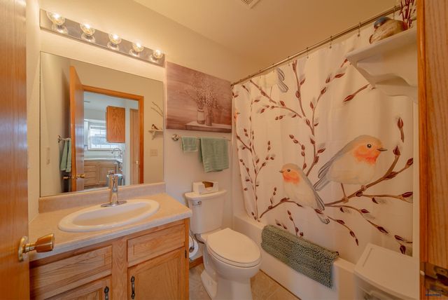 5479 SAVANNAH ST, Rapid City, SD 57703