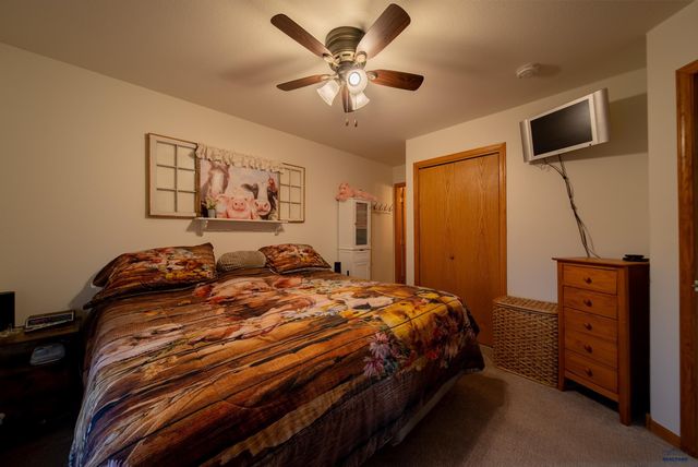 5479 SAVANNAH ST, Rapid City, SD 57703