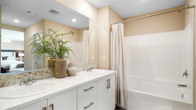 1374 Noble Rein Drive, San Jacinto, CA 92582