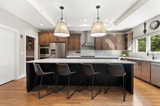 333 W Potomac Avenue, Lombard, IL 60148