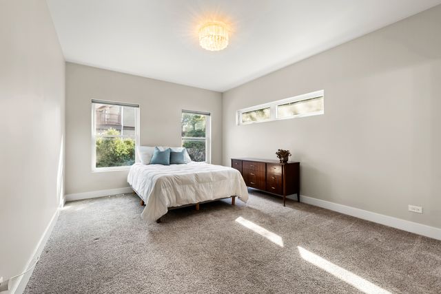 333 W Potomac Avenue, Lombard, IL 60148