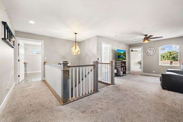 333 W Potomac Avenue, Lombard, IL 60148