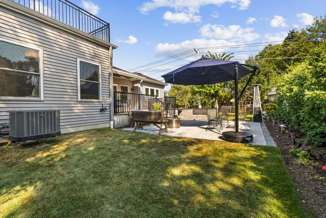 333 W Potomac Avenue, Lombard, IL 60148