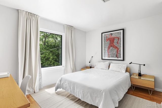 24 Quogue Riverhead Road, Quogue, NY 11959