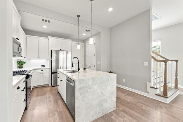 6020 T C Jester Boulevard, Houston, TX 77091