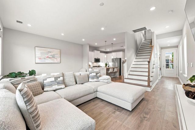 6020 T C Jester Boulevard, Houston, TX 77091