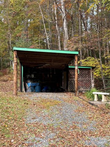 875 Carson Creek Road, Brevard, NC 28712