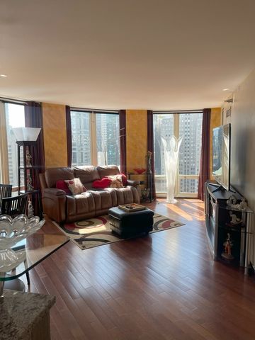 345 N La Salle Drive 2306, Chicago, IL 60654