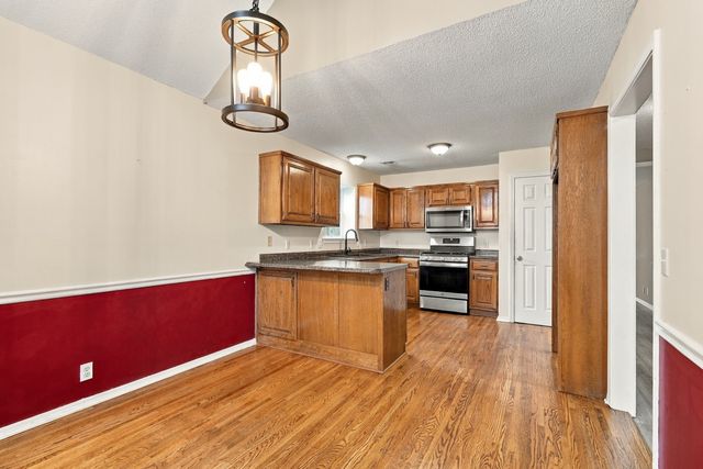 12504 E 82nd Place North, Owasso, OK 74055