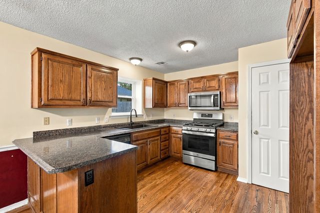 12504 E 82nd Place North, Owasso, OK 74055